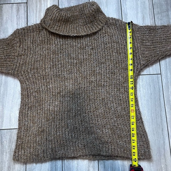 Stitchdrop Womens Brown Knitted Turtleneck Sweater Size Large - Picture 3 of 5